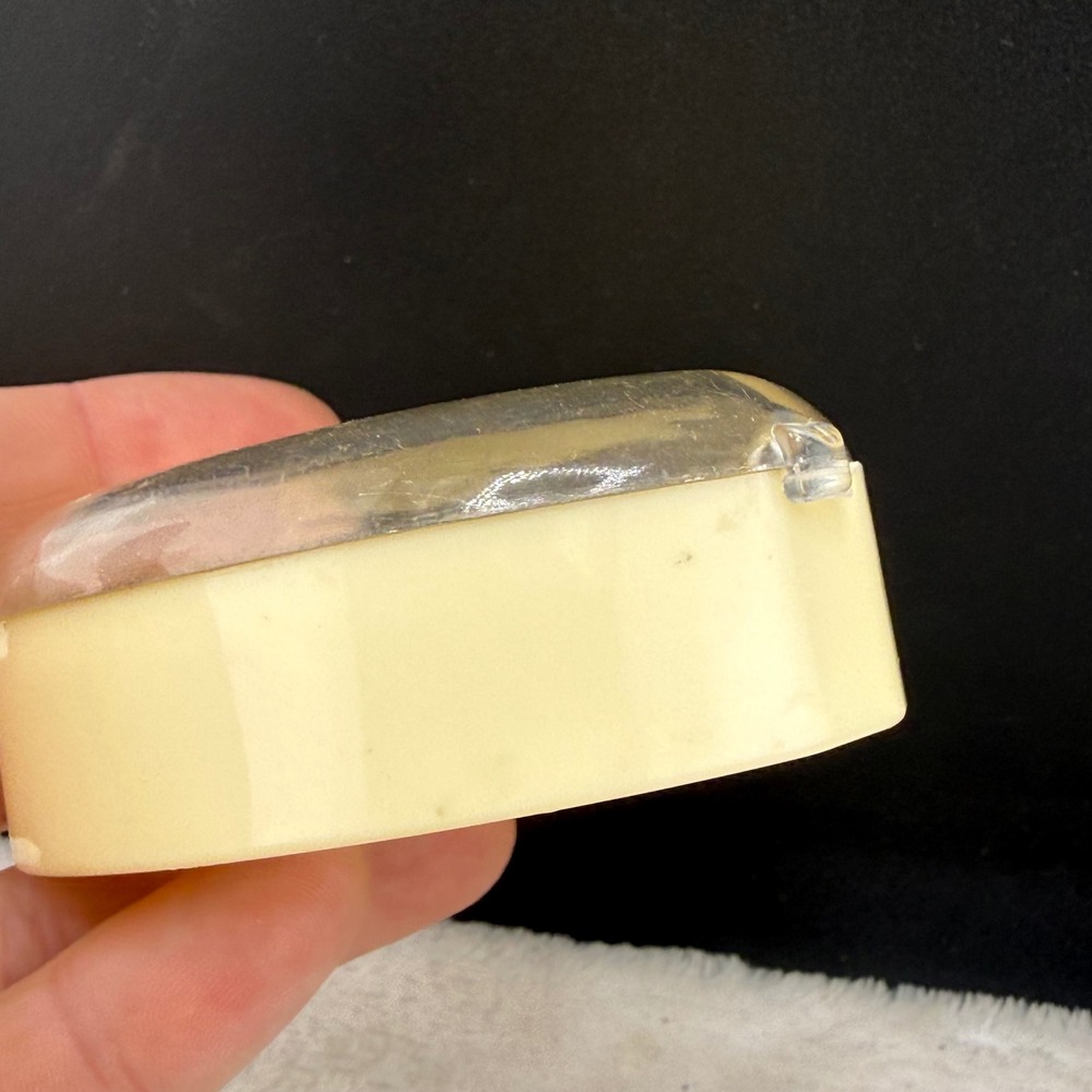 Vintage Heart Trinket Box Cream Clear Plastic Hinged Lid Vanity Decor READ - Picture 2 of 10